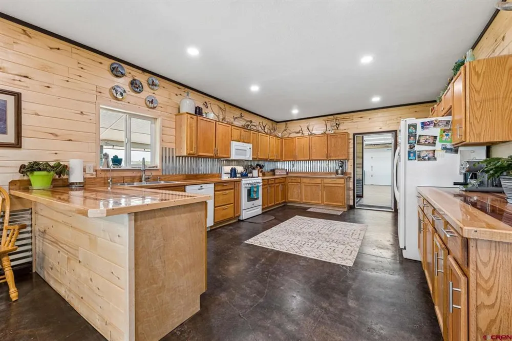 18606 Road Z Yellow Jacket, CO 81335