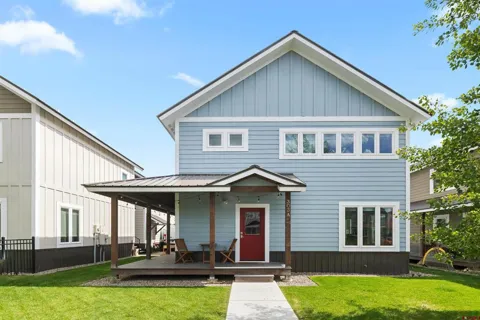 303 Van Tuyl Circle #A