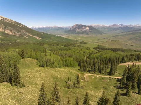 1371 Red Mountain Ranch Upper Loop