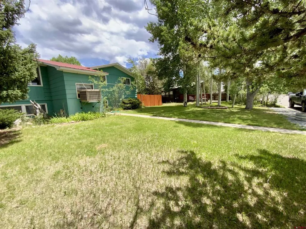 718 Pine Street Gunnison, CO 81230