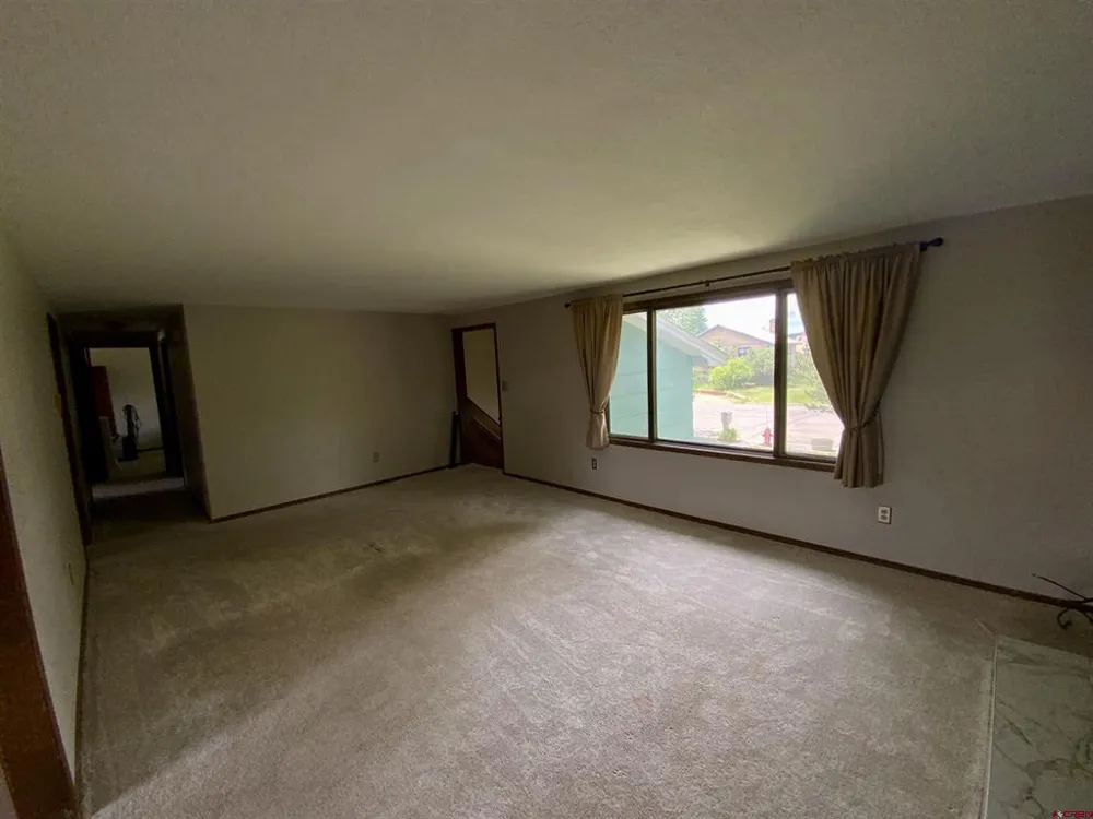 718 Pine Street Gunnison, CO 81230