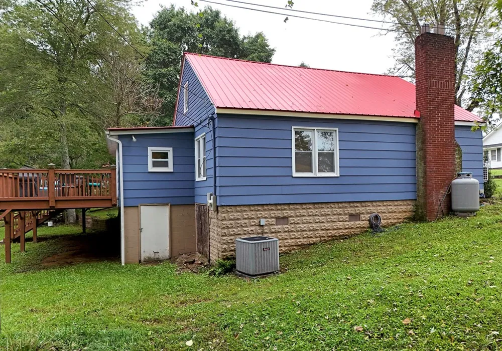 742 Hillcrest Drive McCaysville, GA 30555