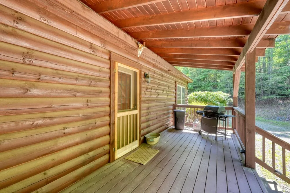 21 Ashley Trail Warne, NC 28909
