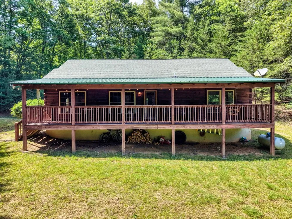 21 Ashley Trail Warne, NC 28909