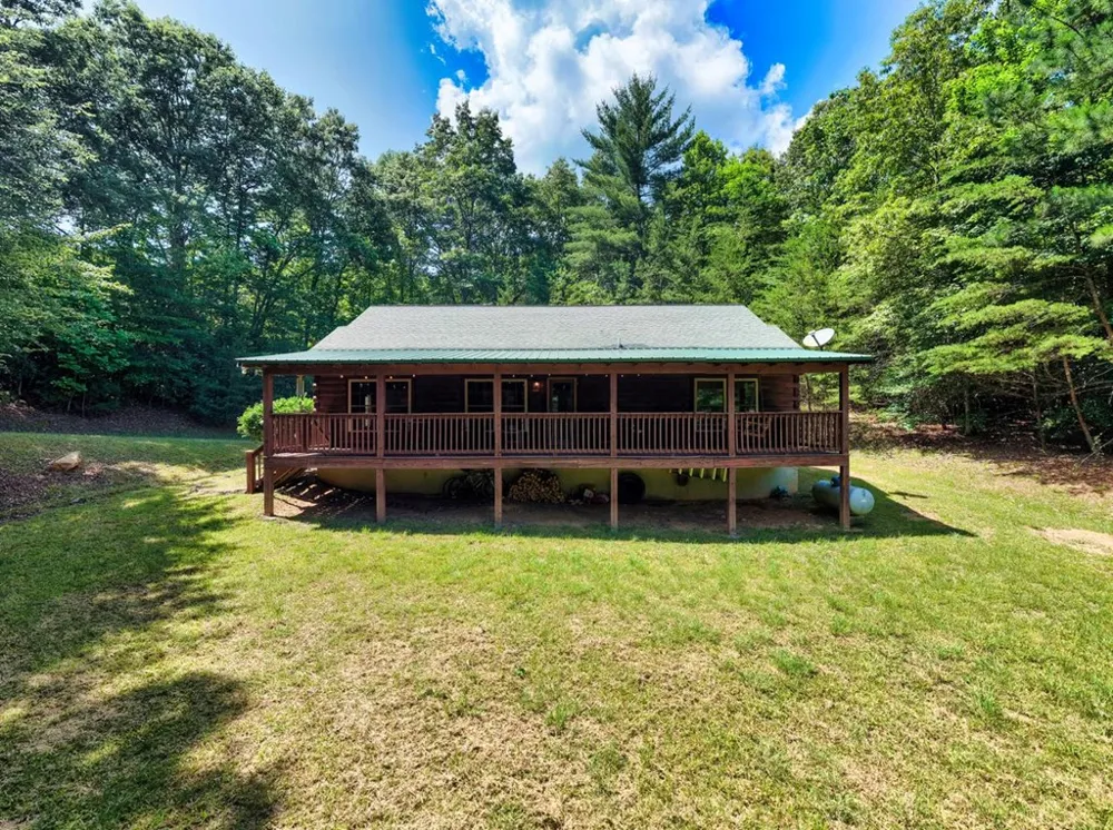 21 Ashley Trail Warne, NC 28909