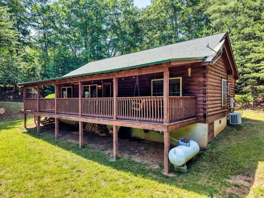 21 Ashley Trail Warne, NC 28909