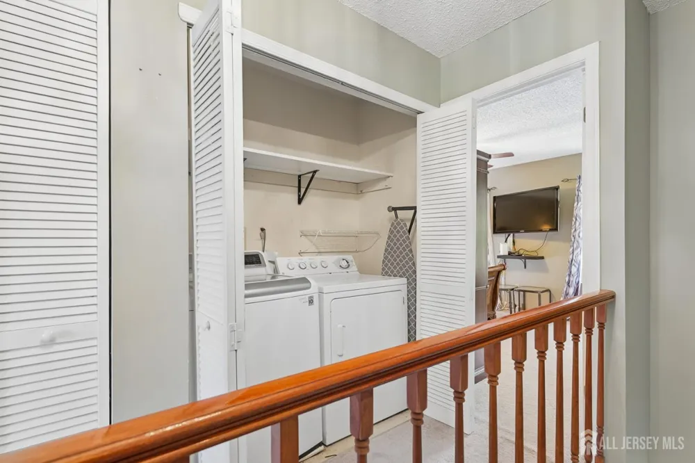 79-79 chelsea Court Franklin, NJ 08873