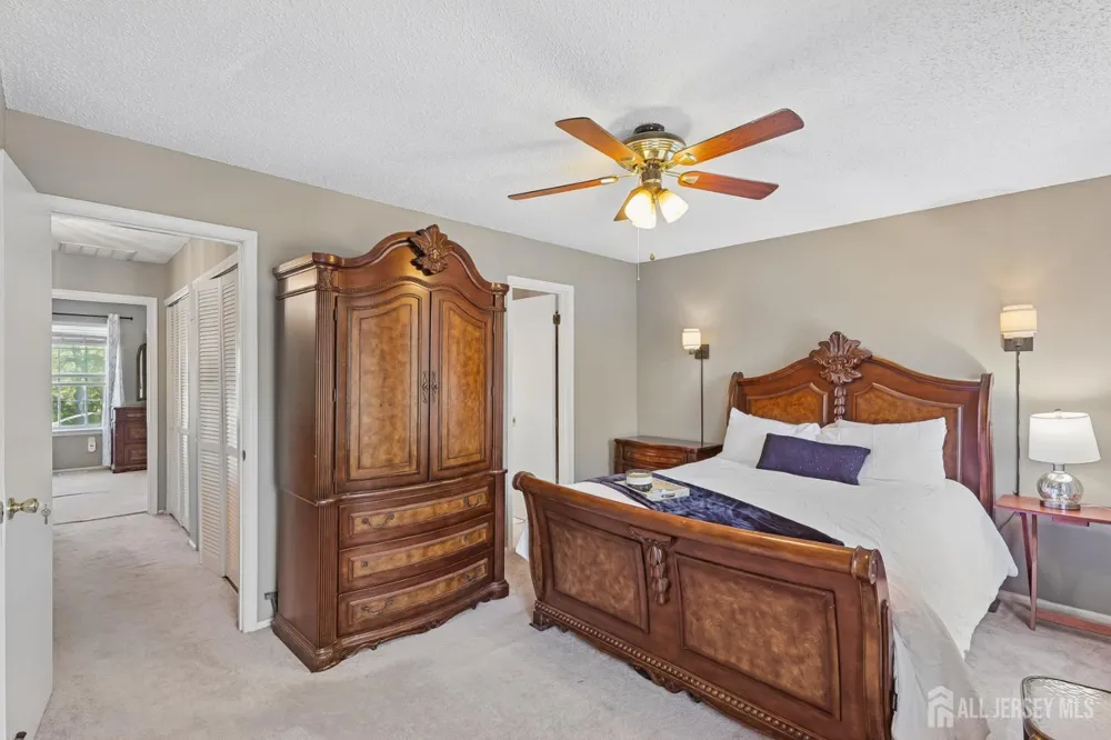 79-79 chelsea Court Franklin, NJ 08873
