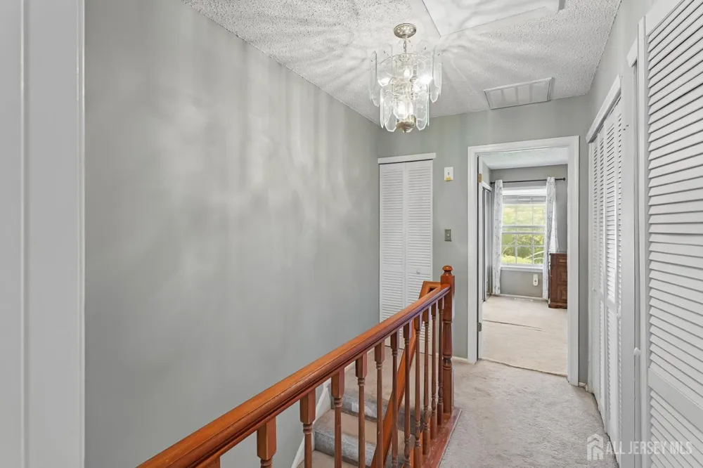 79-79 chelsea Court Franklin, NJ 08873