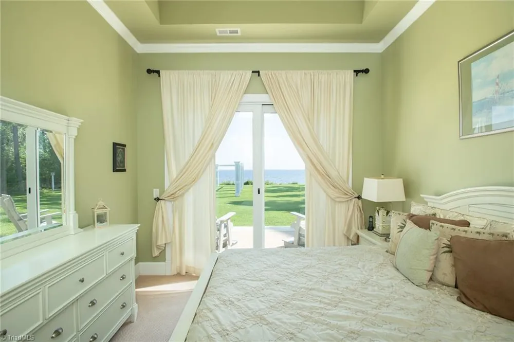 2391 Temples Point Road Havelock, NC 28532