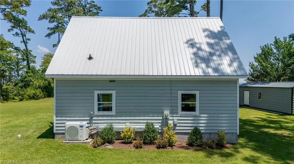 2391 Temples Point Road Havelock, NC 28532