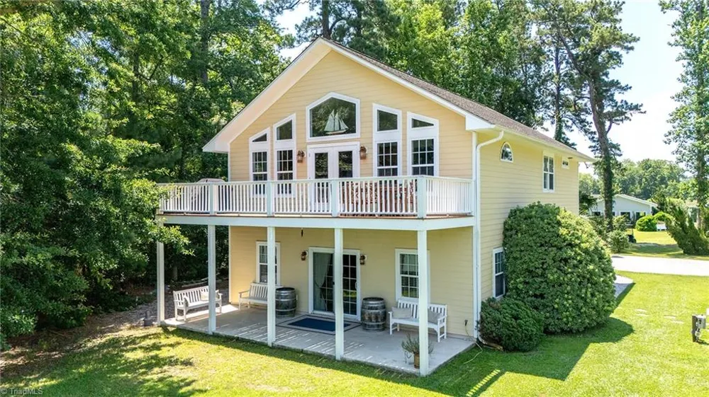 2391 Temples Point Road Havelock, NC 28532