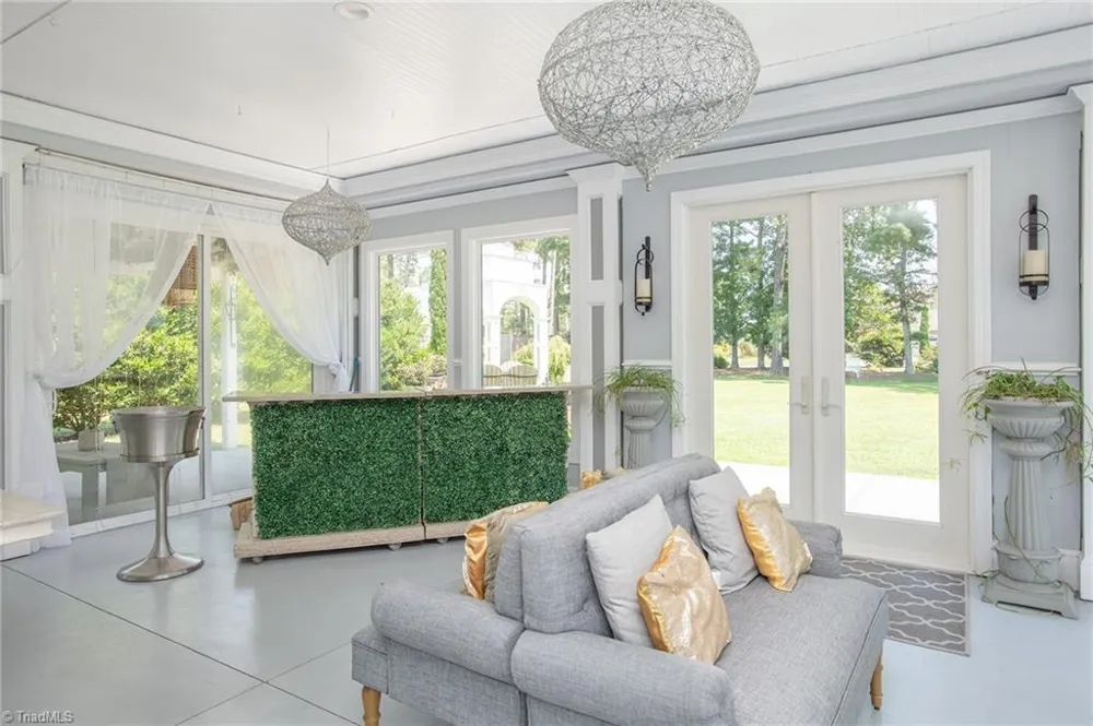 2391 Temples Point Road Havelock, NC 28532