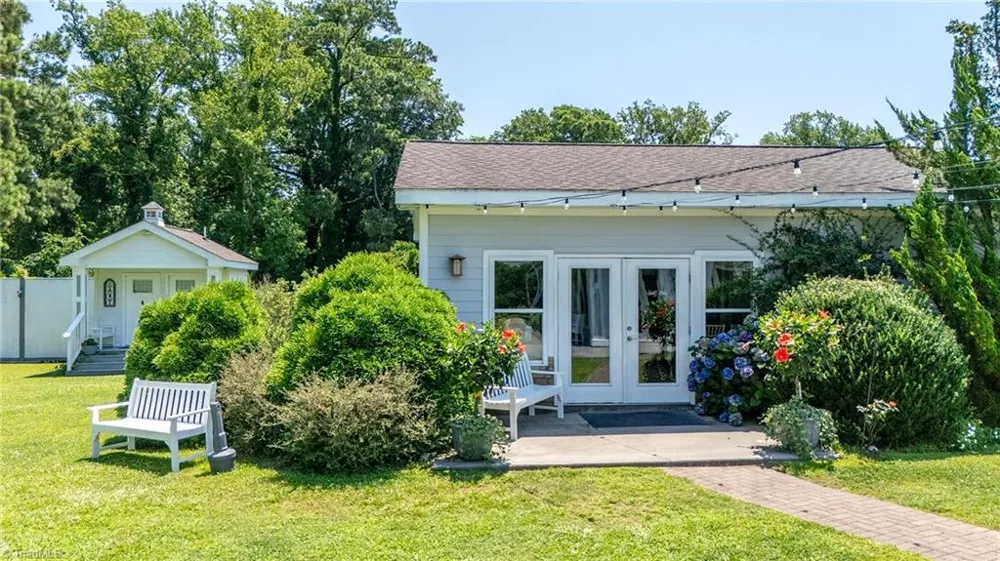 2391 Temples Point Road Havelock, NC 28532