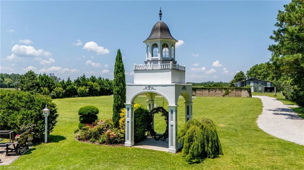 2391 Temples Point Road Havelock, NC 28532