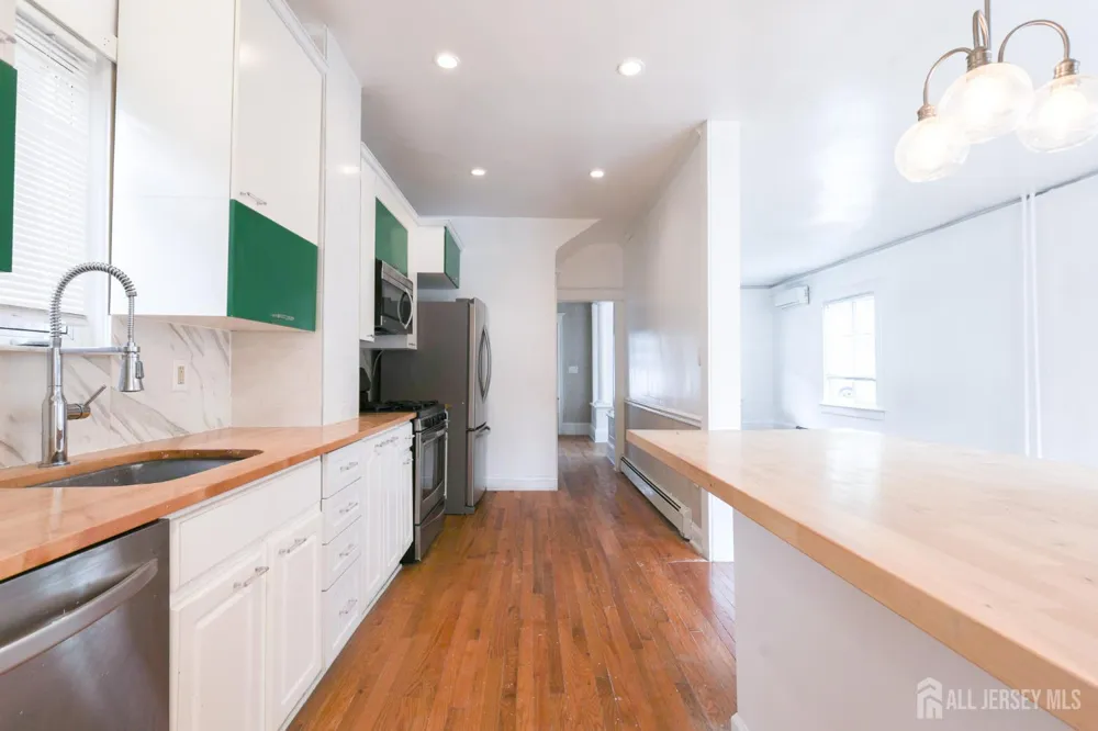 189 Summit Avenue Phillipsburg, NJ 08865