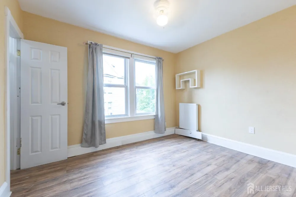 189 Summit Avenue Phillipsburg, NJ 08865