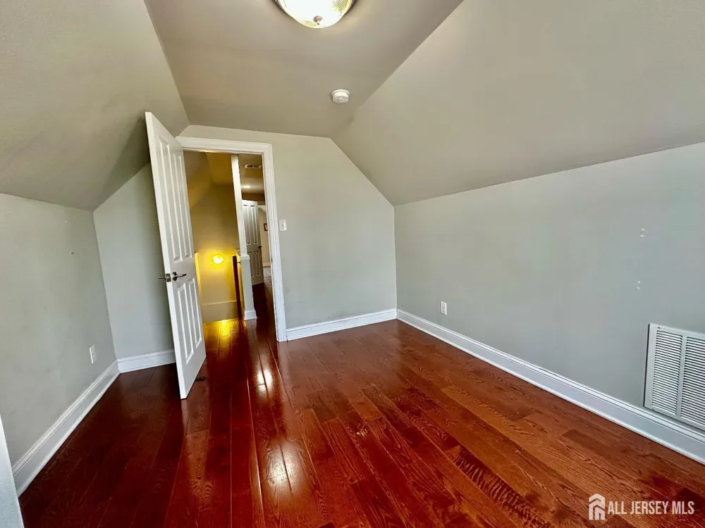 66 Atlantic Street Carteret, NJ 07008