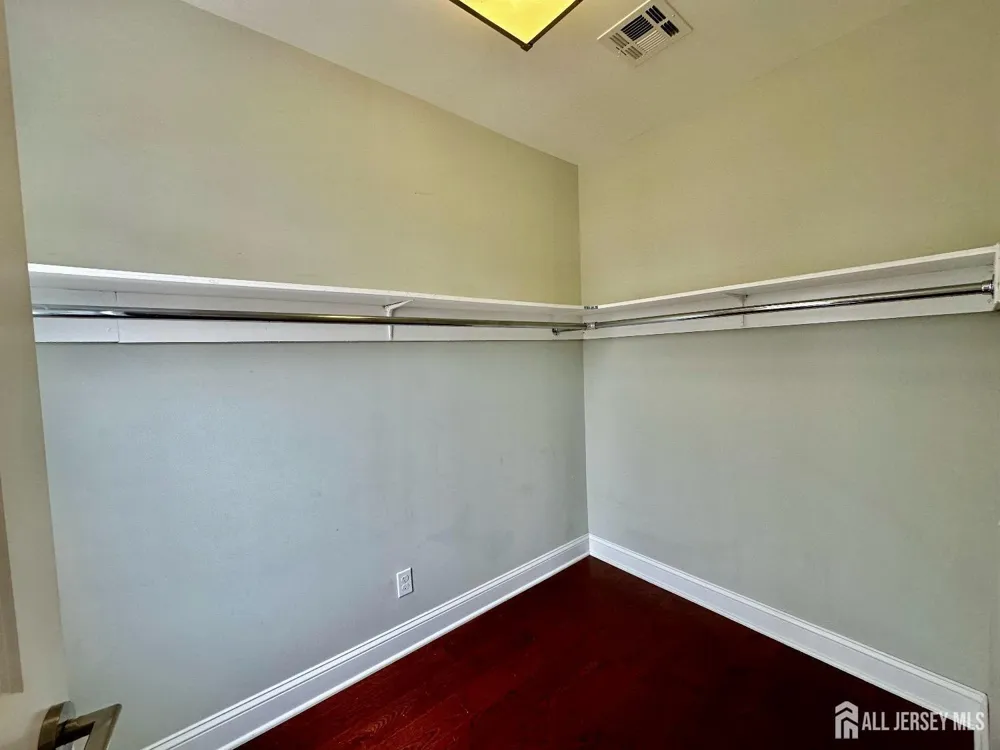 66 Atlantic Street Carteret, NJ 07008