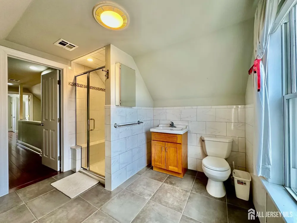 66 Atlantic Street Carteret, NJ 07008