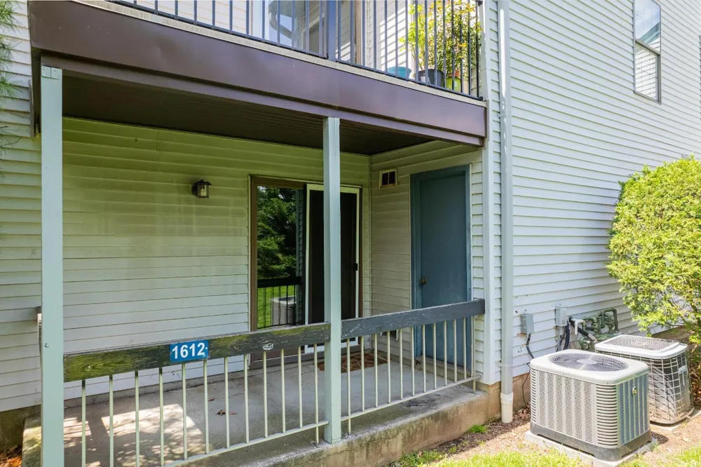 1612 Woodbridge Commons Way Iselin, NJ 08830