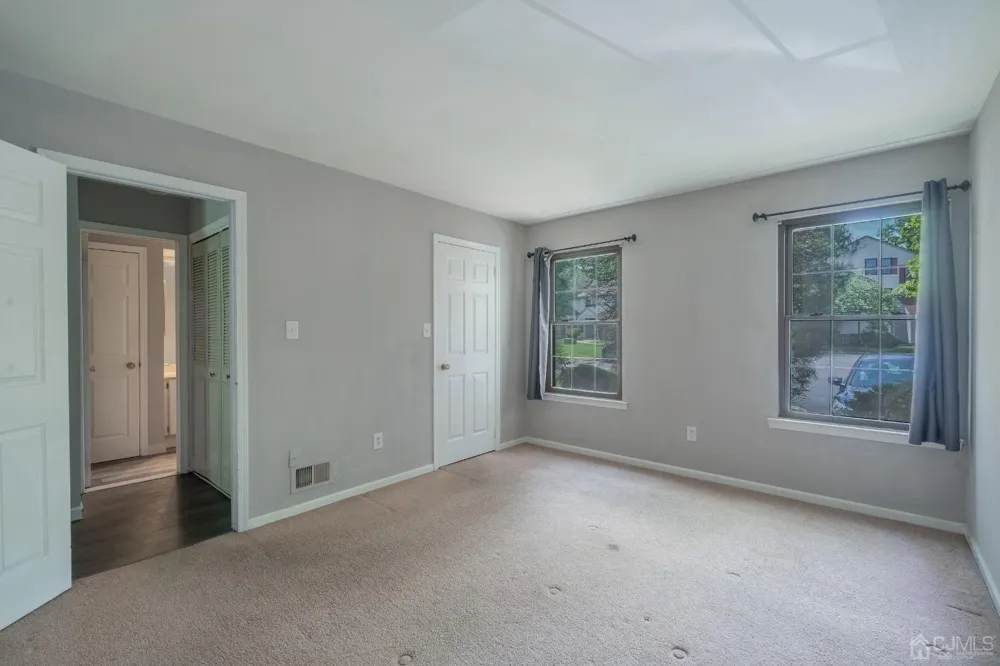 1612 Woodbridge Commons Way Iselin, NJ 08830