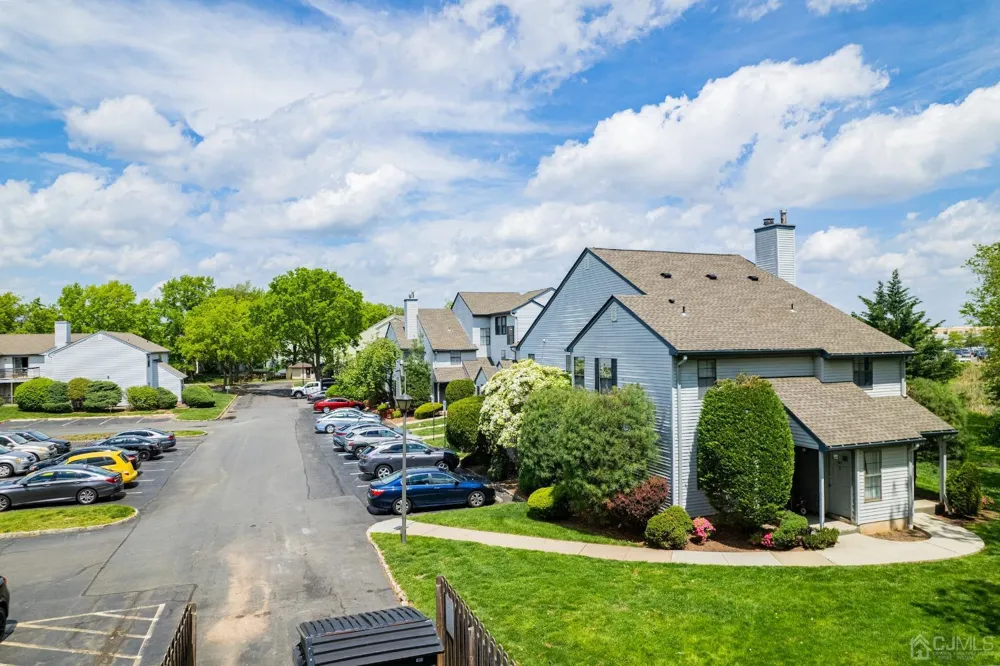 1612 Woodbridge Commons Way Iselin, NJ 08830
