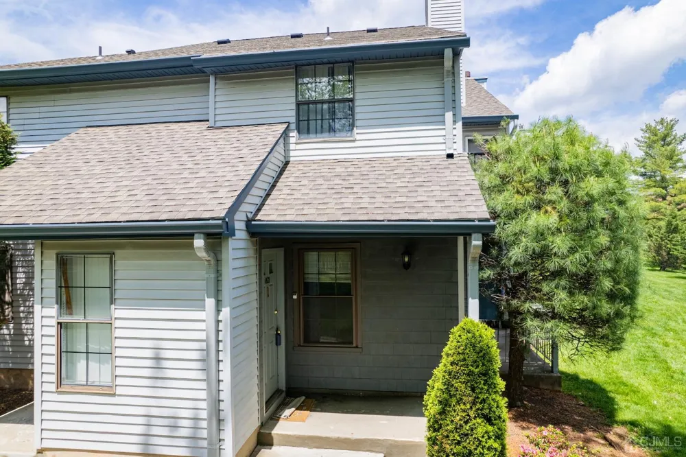 1612 Woodbridge Commons Way Iselin, NJ 08830