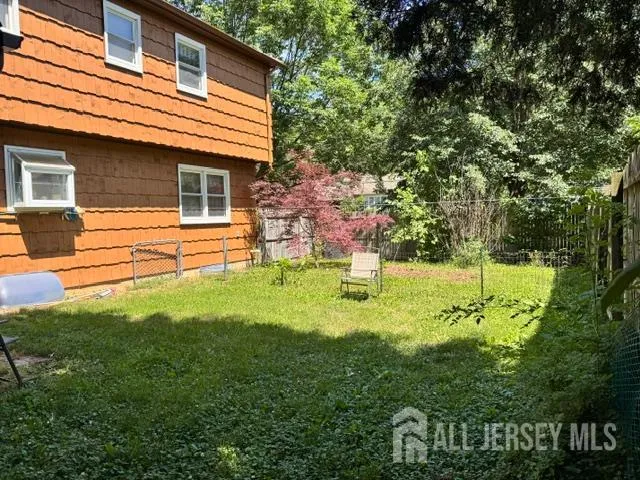 20 Tracey Drive Milltown, NJ 08850