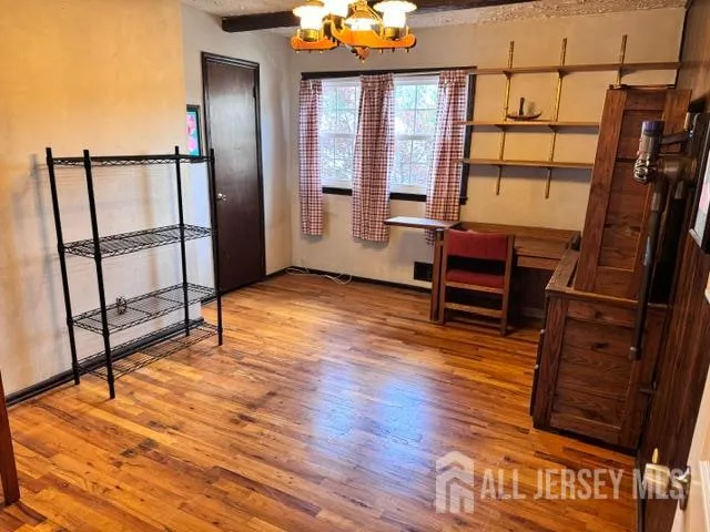 20 Tracey Drive Milltown, NJ 08850