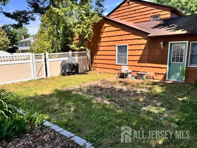 20 Tracey Drive Milltown, NJ 08850