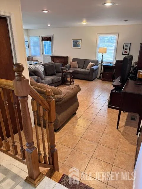 20 Tracey Drive Milltown, NJ 08850