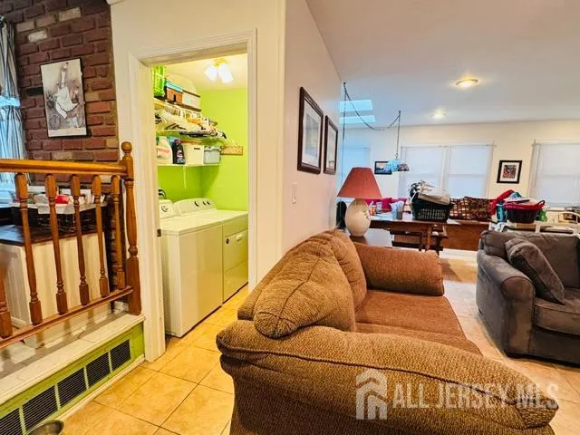 20 Tracey Drive Milltown, NJ 08850