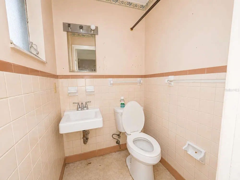 220 NW 28TH STREET ocala, FL 34475