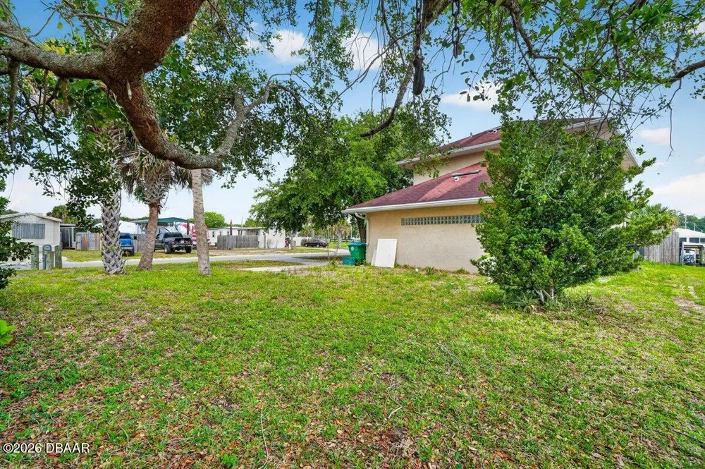 124 Randle Avenue Oak Hill, FL 32759