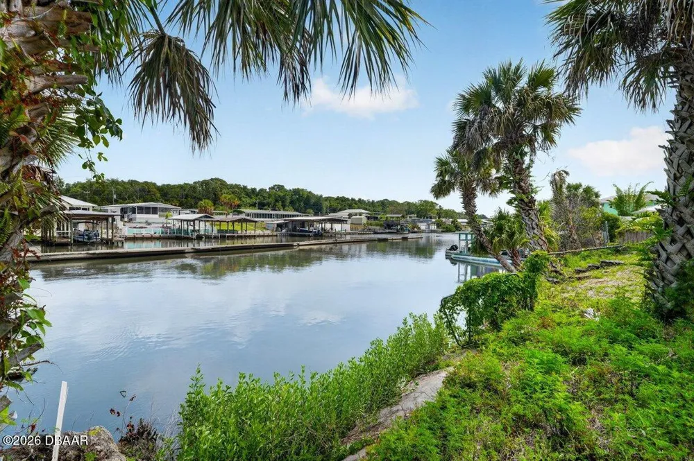 124 Randle Avenue Oak Hill, FL 32759