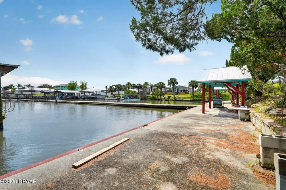 124 Randle Avenue Oak Hill, FL 32759