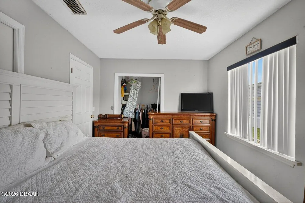124 Randle Avenue Oak Hill, FL 32759