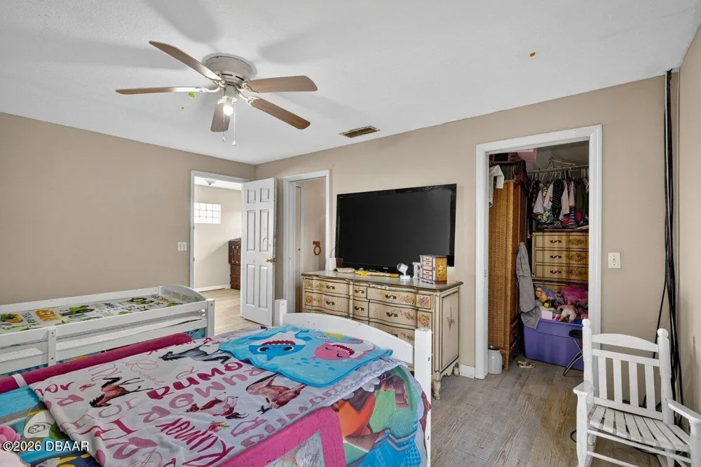 124 Randle Avenue Oak Hill, FL 32759
