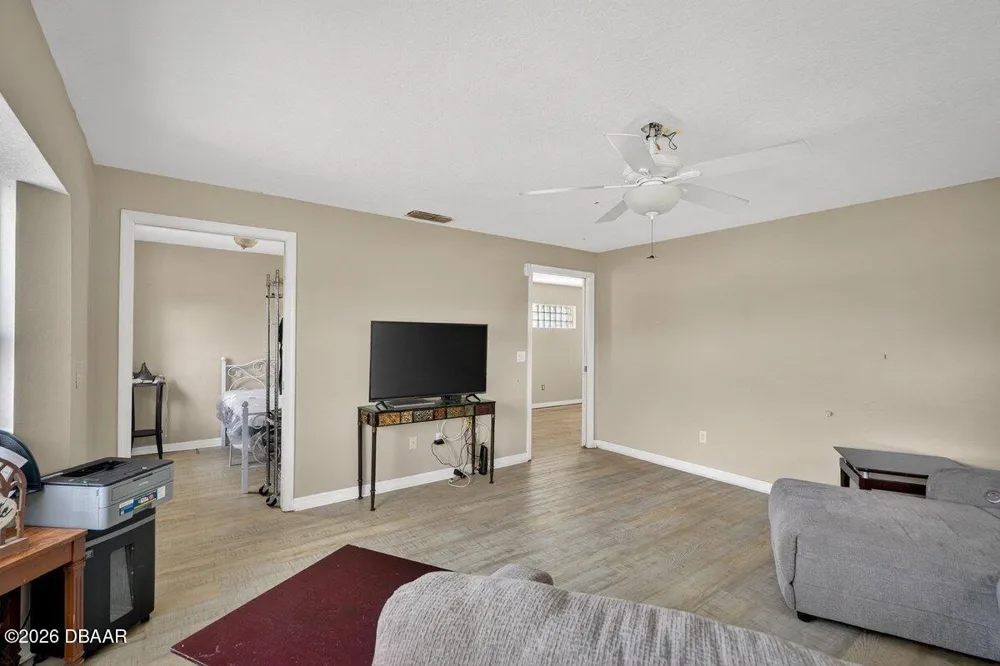 124 Randle Avenue Oak Hill, FL 32759