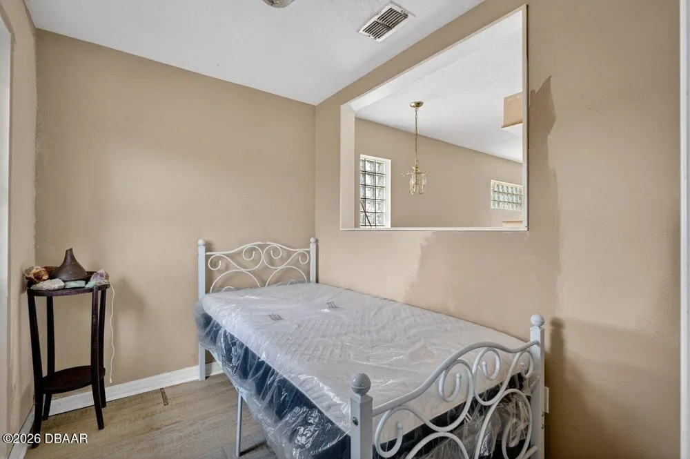 124 Randle Avenue Oak Hill, FL 32759