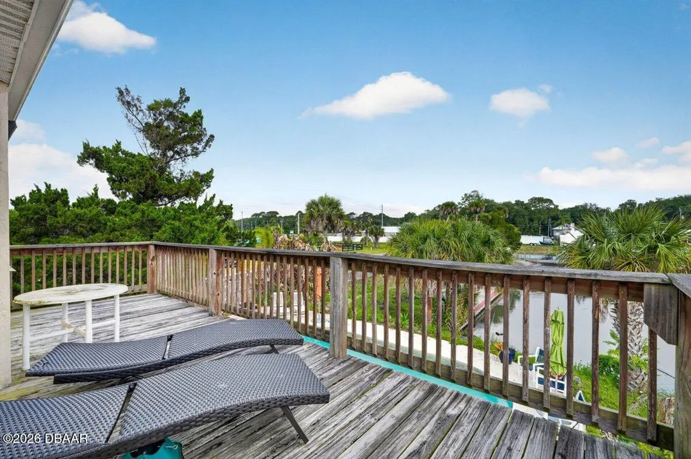 124 Randle Avenue Oak Hill, FL 32759