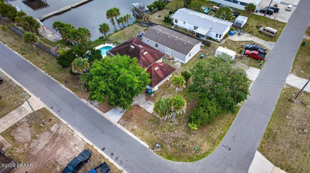 124 Randle Avenue Oak Hill, FL 32759