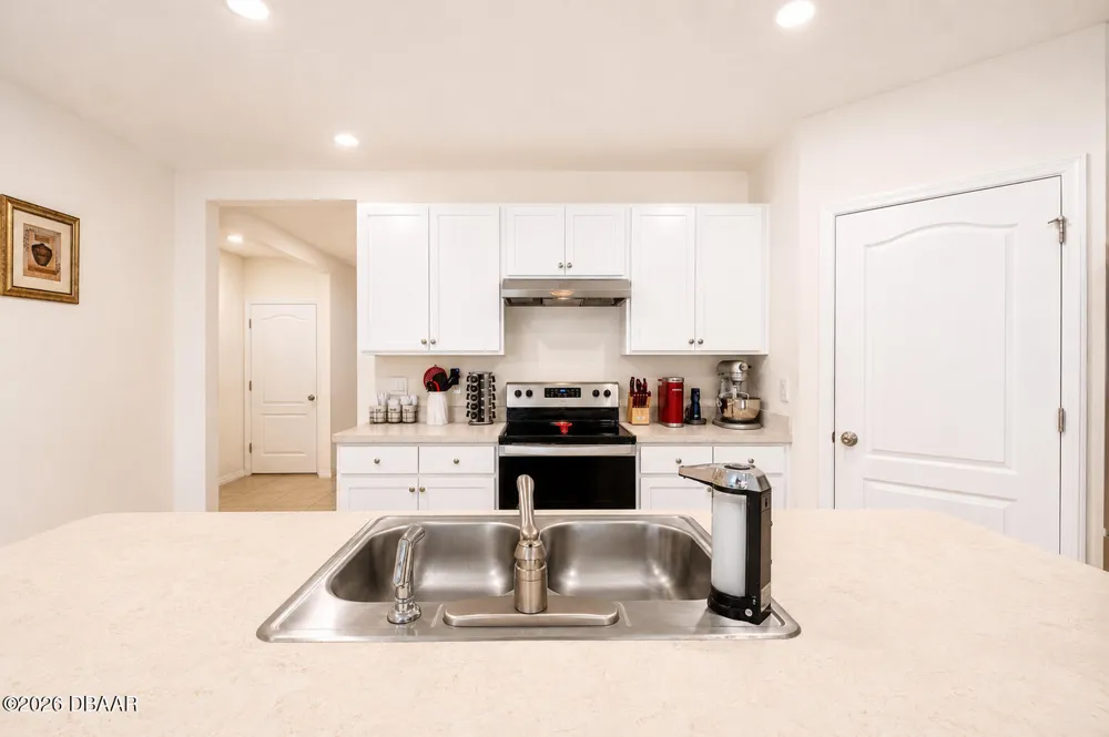 3221 Carpentaria Drive New Smyrna Beach, FL 32168
