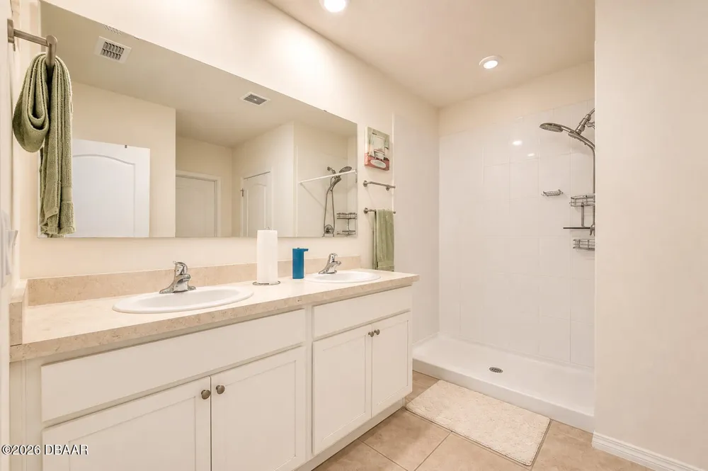 3221 Carpentaria Drive New Smyrna Beach, FL 32168