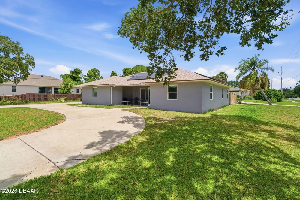 602 Lake Drive Sebastian, FL 32958