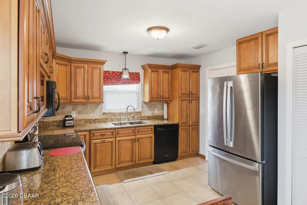 602 Lake Drive Sebastian, FL 32958