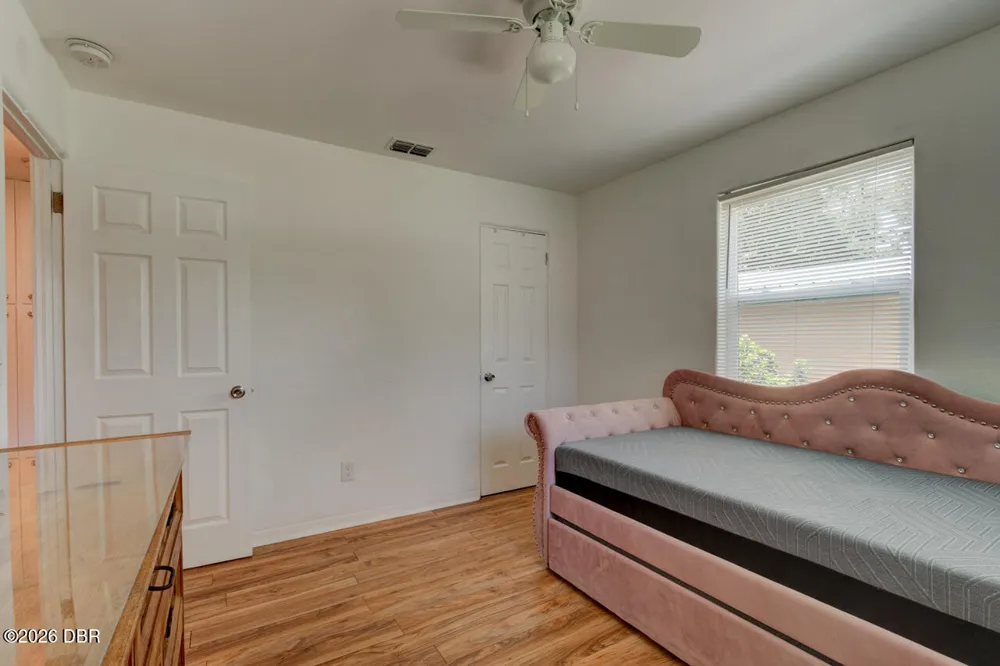 537 Blake Road South Daytona, FL 32119