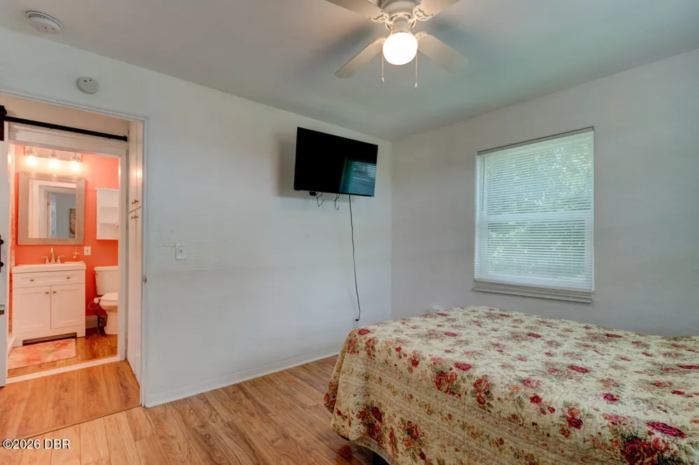 537 Blake Road South Daytona, FL 32119