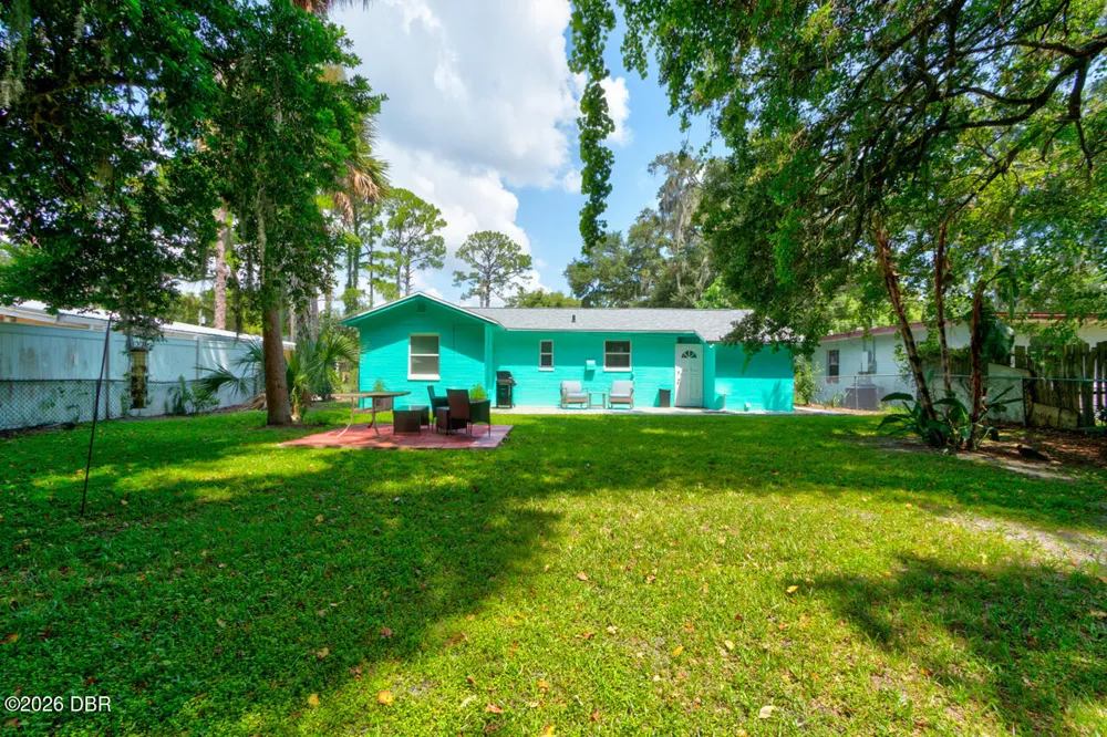 537 Blake Road South Daytona, FL 32119